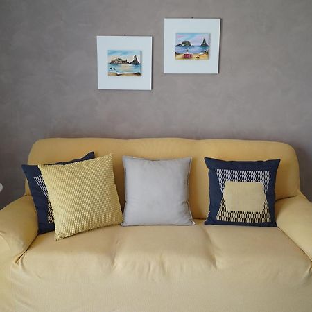 La Magnolia Appartement Aci Trezza Buitenkant foto